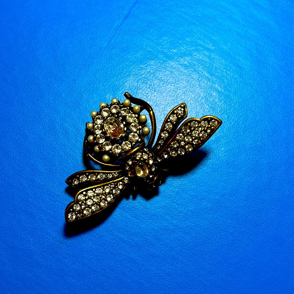 Vintage Joan Rivers Large Bee Brooch W/Rhinestones and Faux Pearls